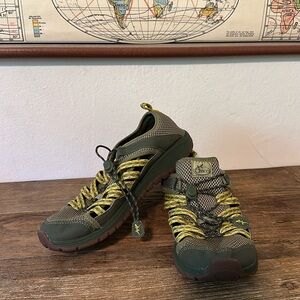 Chaco Outcross - water friendly hikers